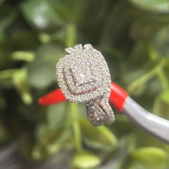 1 Carat Diamond 10k Gold Ring Set